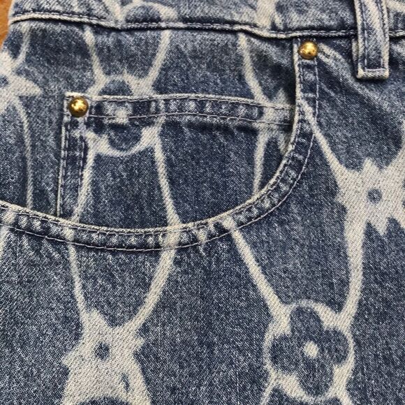 Louis Vuitton Blue Jean Shorts with Geometric Pattern - Picture 3 of 12